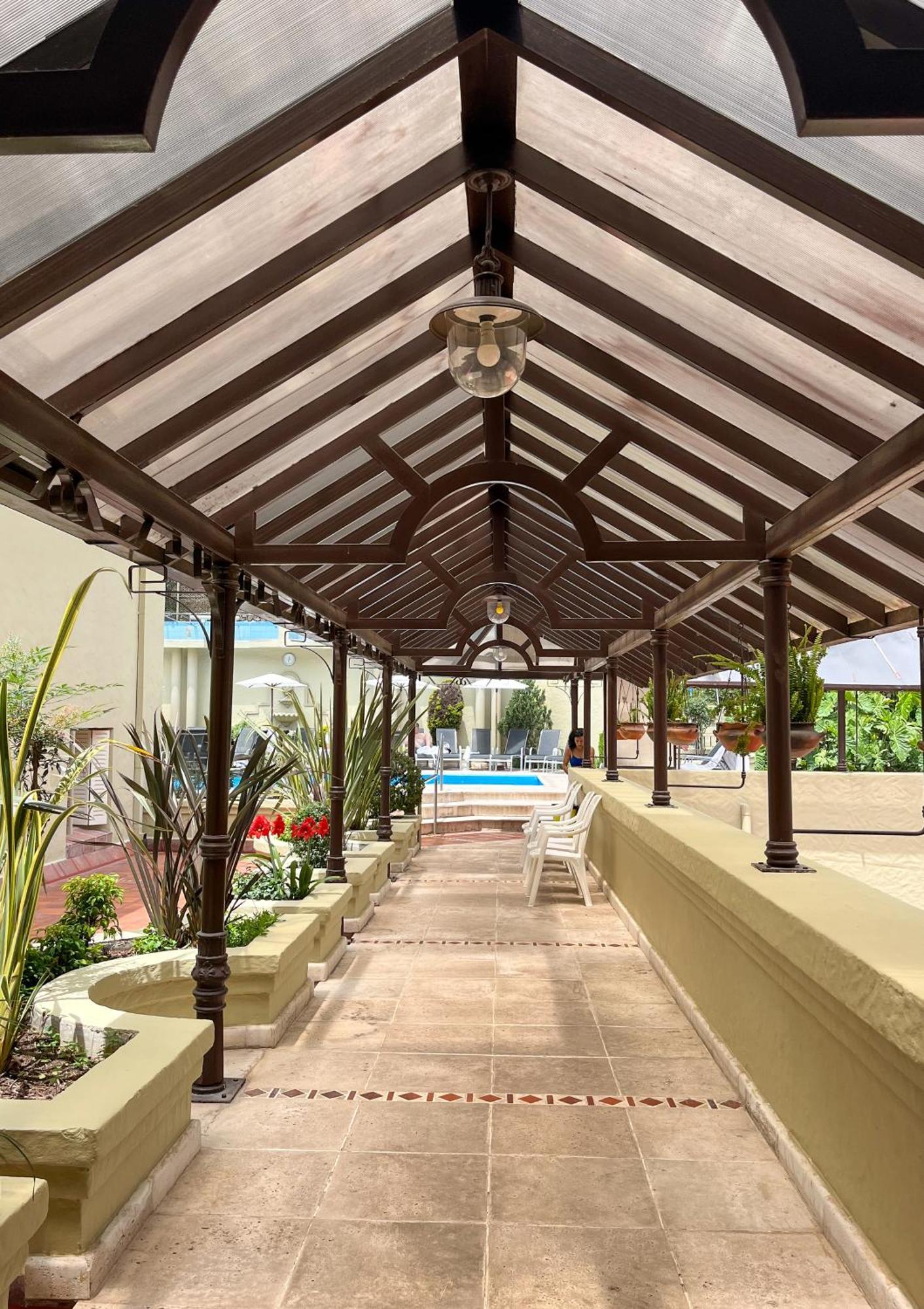 Hotel Spa Termas De Reyes サンサルバドールデフフイ エクステリア 写真