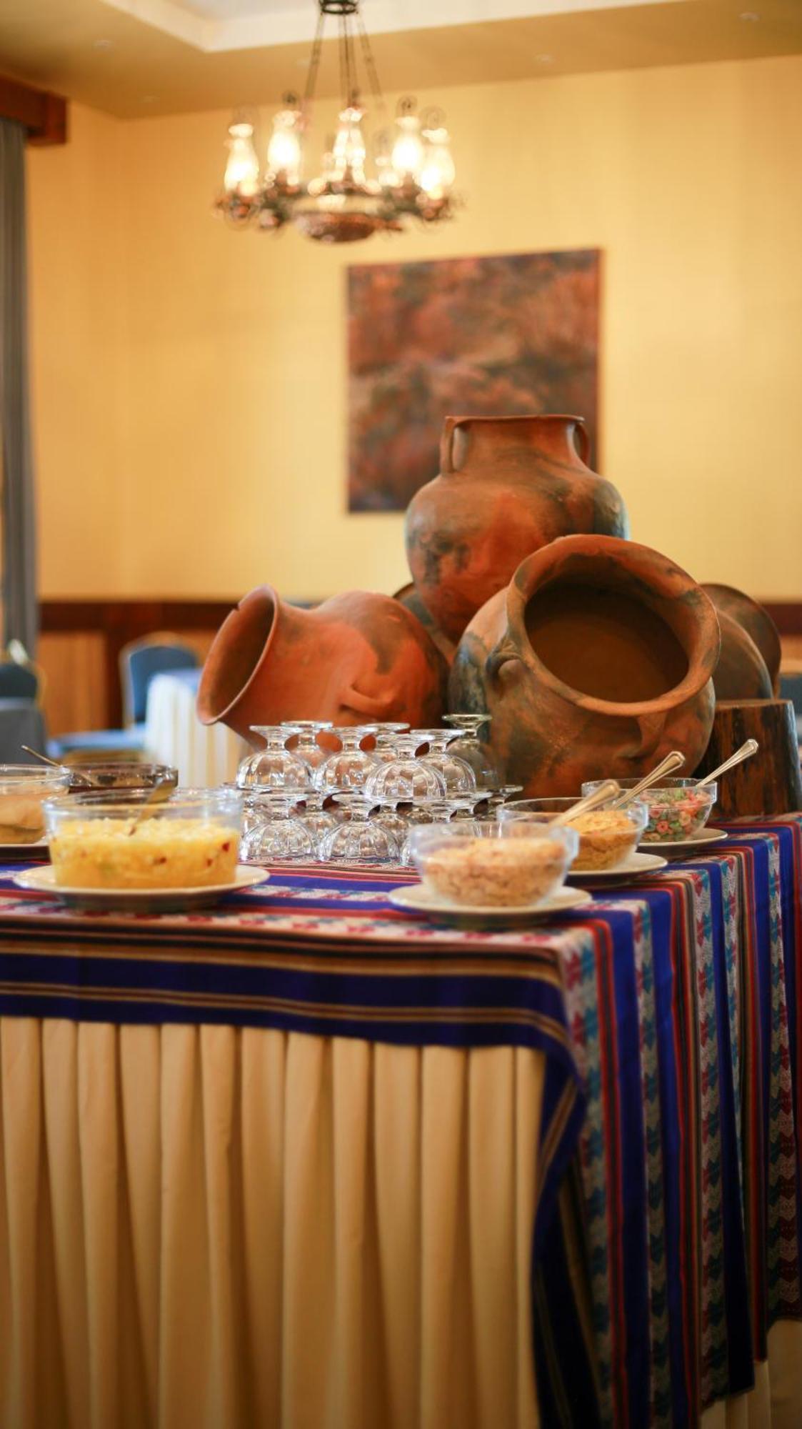 Hotel Spa Termas De Reyes サンサルバドールデフフイ エクステリア 写真