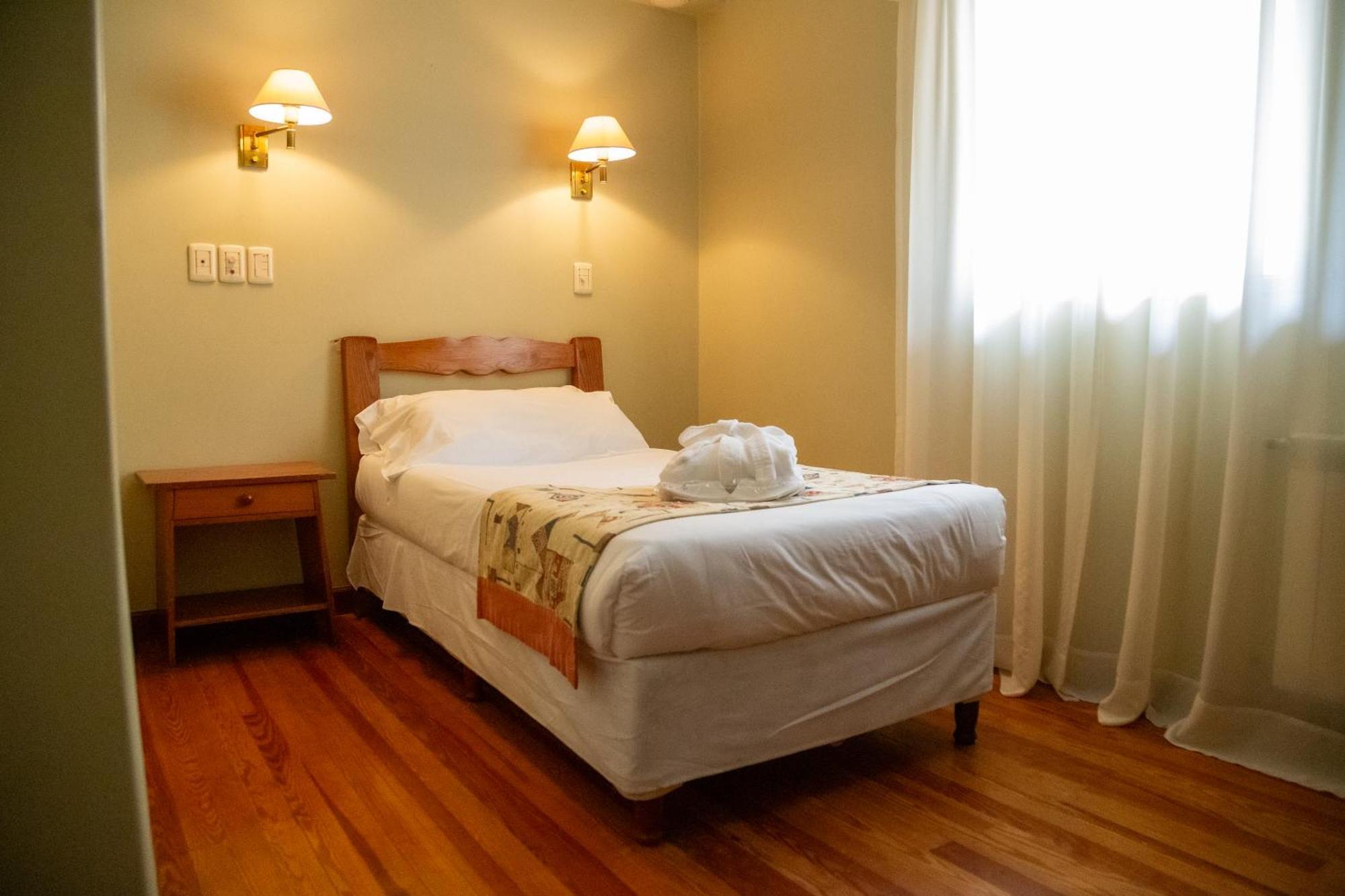 Hotel Spa Termas De Reyes サンサルバドールデフフイ エクステリア 写真