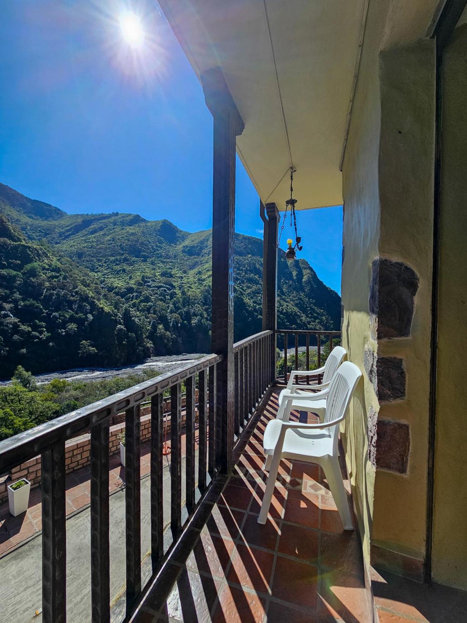 Hotel Spa Termas De Reyes サンサルバドールデフフイ エクステリア 写真